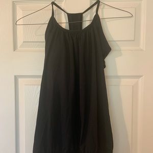 Black lululemon tanktop